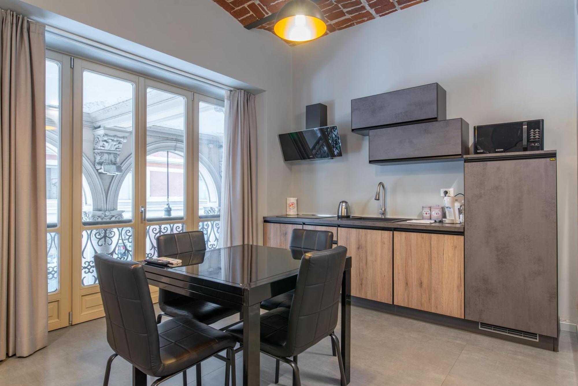 Suite & Queen Apartments Turijn Buitenkant foto